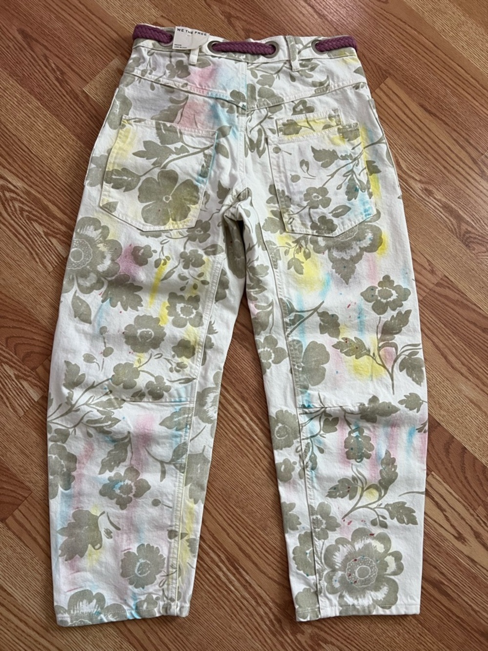 We The Free Moxie Printed Flocked Barrel Jeans in Floral Ivory Size 24 - Picture 4 of 9